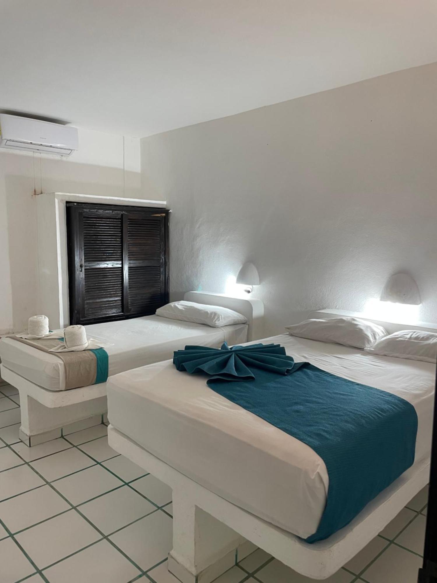 Hotel Manzana Verde 5Th Avenue Плая дел Кармен Екстериор снимка